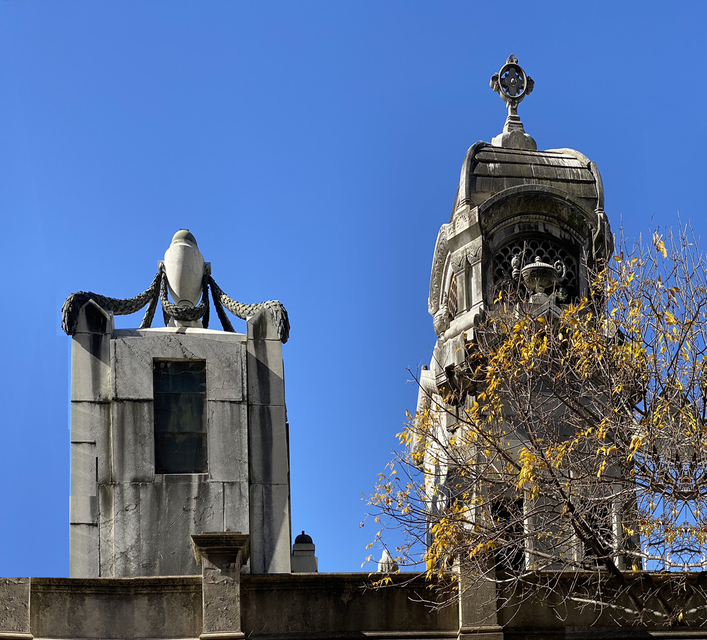 3-Memento mori (recuerda que morirás) Cementerio de la Recoleta Buenos Aires Mayo 2020.JPEG